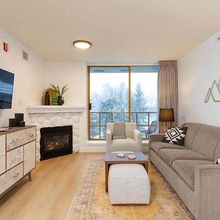 וויסטלר Renovated 1Bed-1Bath In Village With Pool, Hot Tub, And Sauna מראה חיצוני תמונה