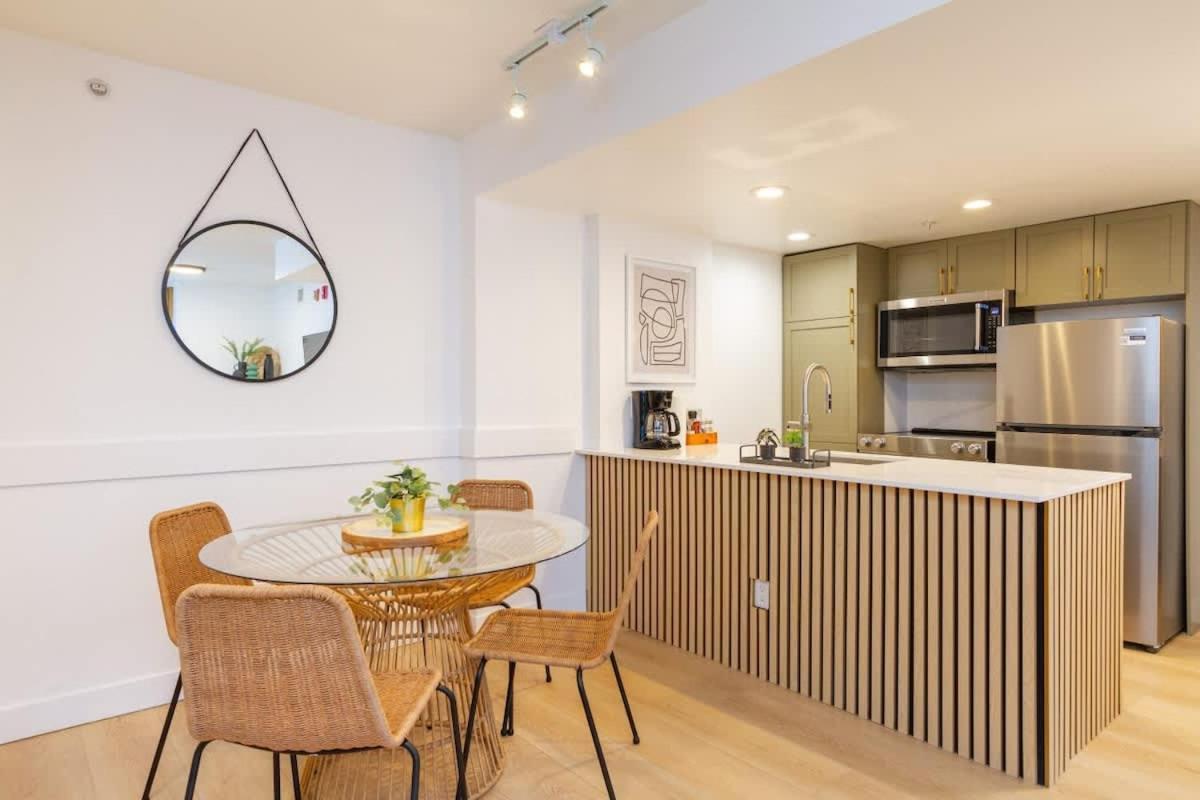 וויסטלר Renovated 1Bed-1Bath In Village With Pool, Hot Tub, And Sauna מראה חיצוני תמונה